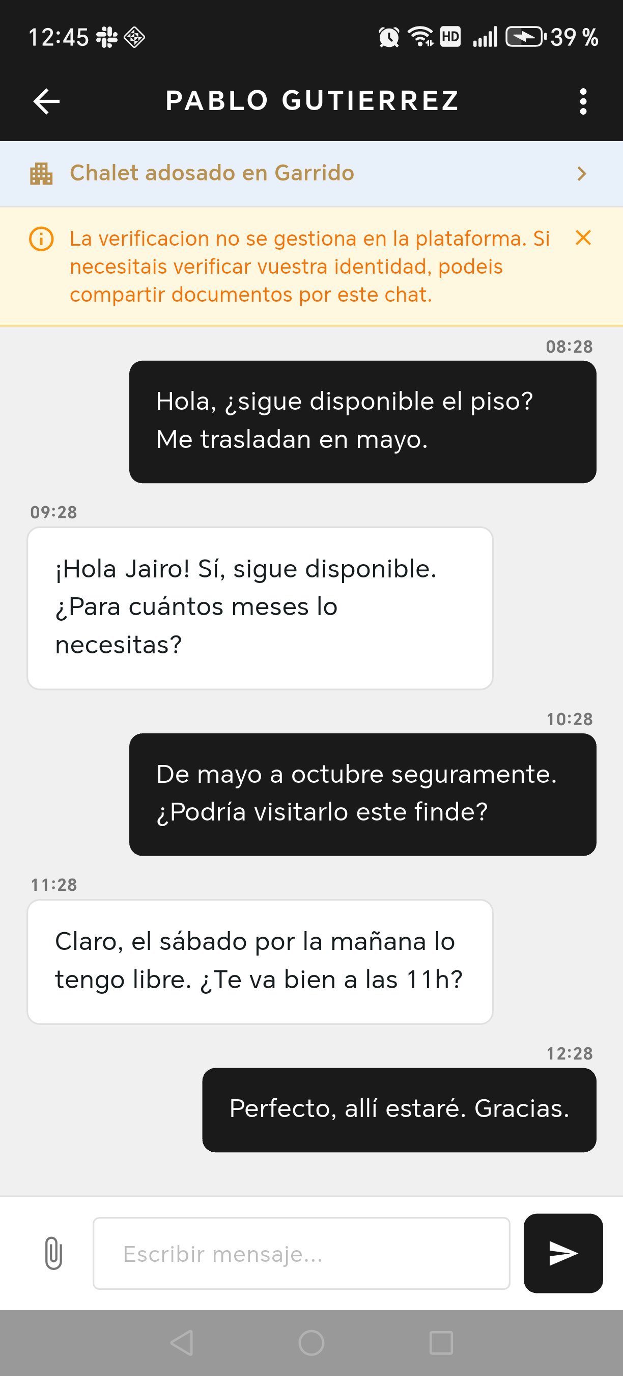 Pantalla de chat de la app Funquila